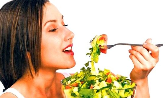 jíst zeleninový salát pro hubnutí
